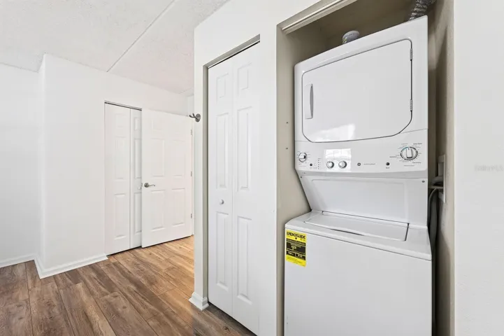 Convenient in-unit laundry.