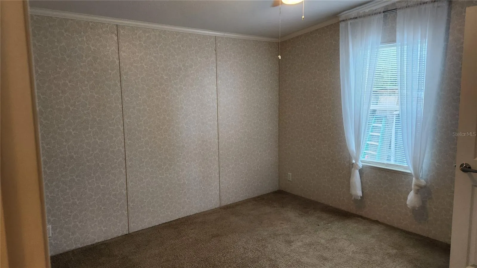 Second Bedroom 11'4"x10'6"