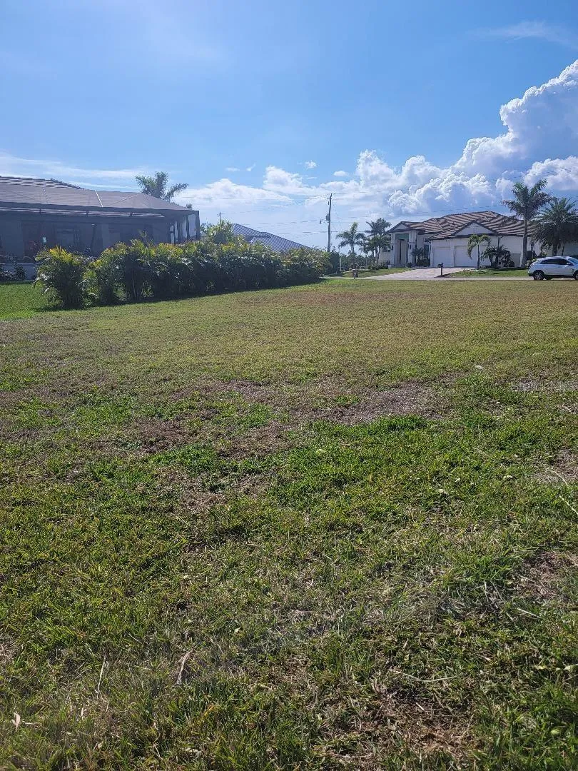 Lot from dock to street