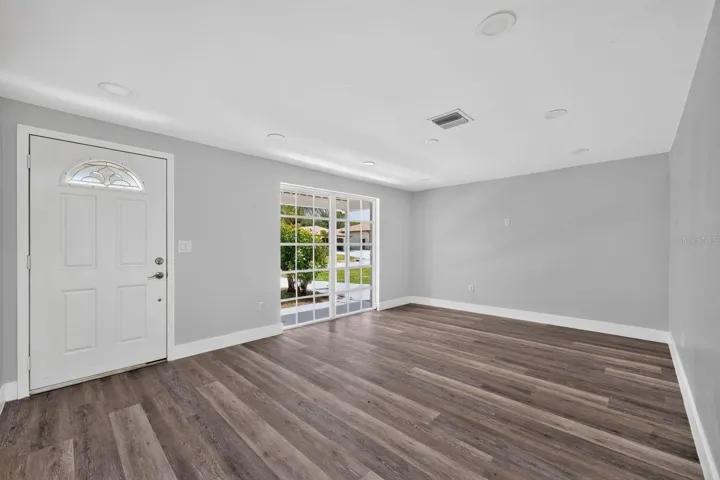 Living Room Staying