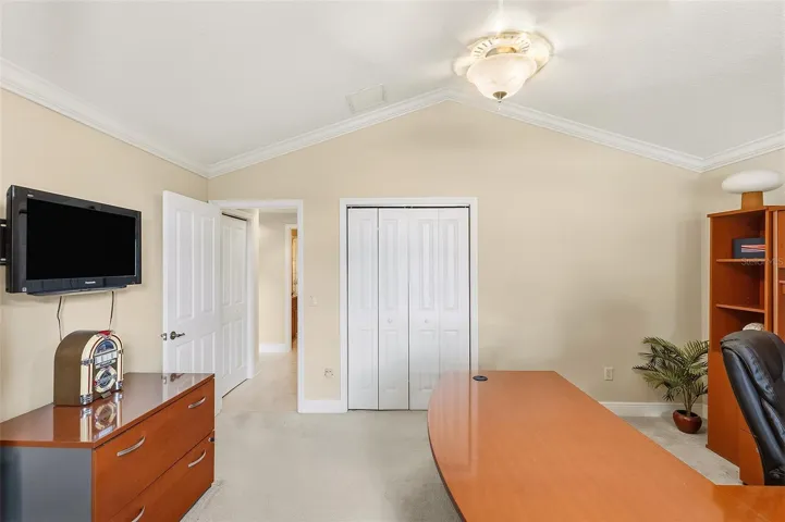 3rd bedroom / den