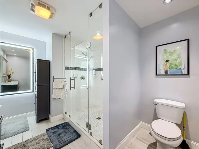 Primary Bedroom En suite / primary bath