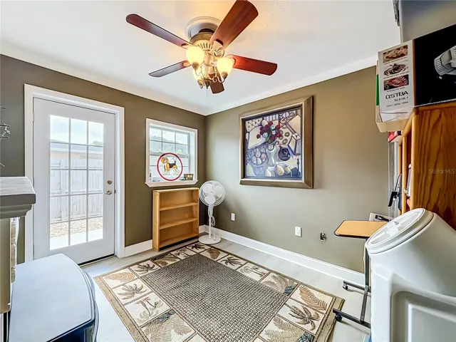 Studio Office / Bonus room