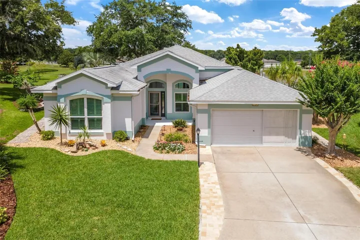 Great curb appeal!