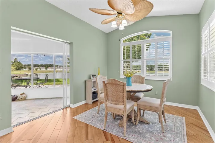 Breakfast Nook/Morning Room, lake views