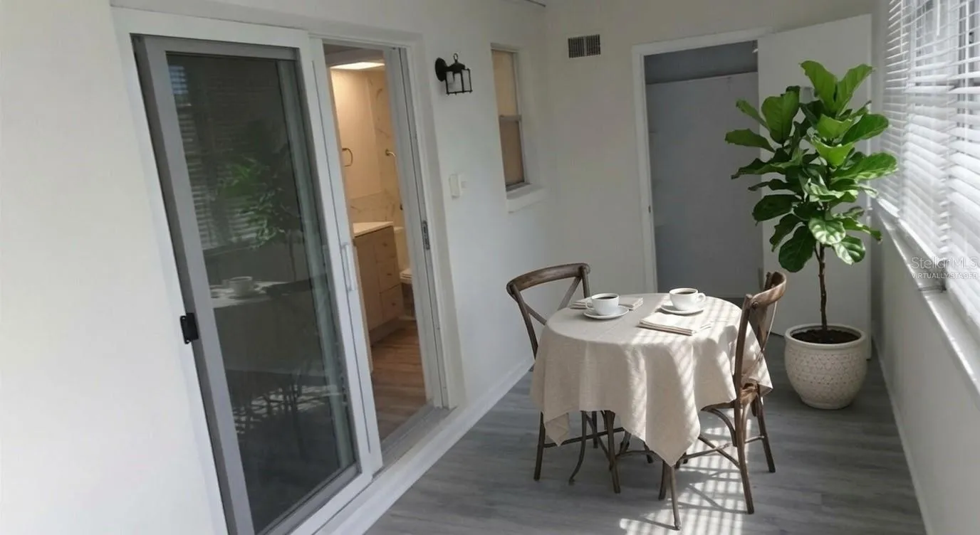 Florida room virtually staged (half)