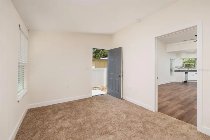 Den/3rd Bedroom