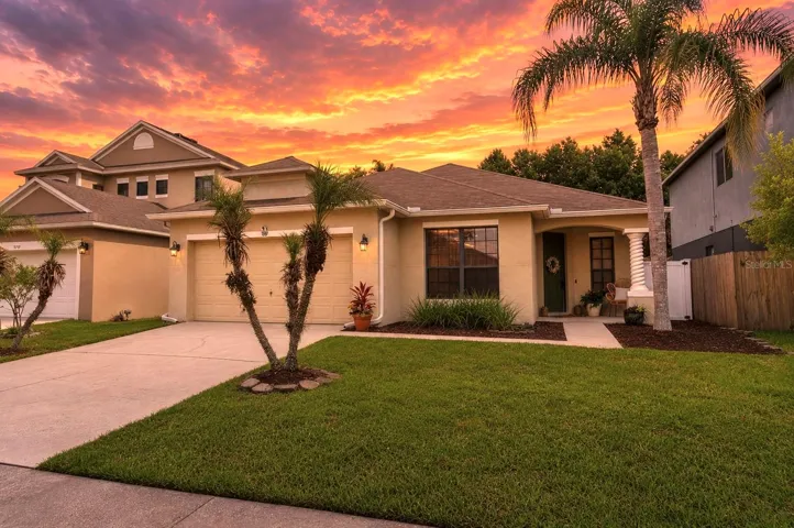 ** ENJOY THE FLORIDA LIFE IN THIS UPDATED, TURN KEY CHARMER! **