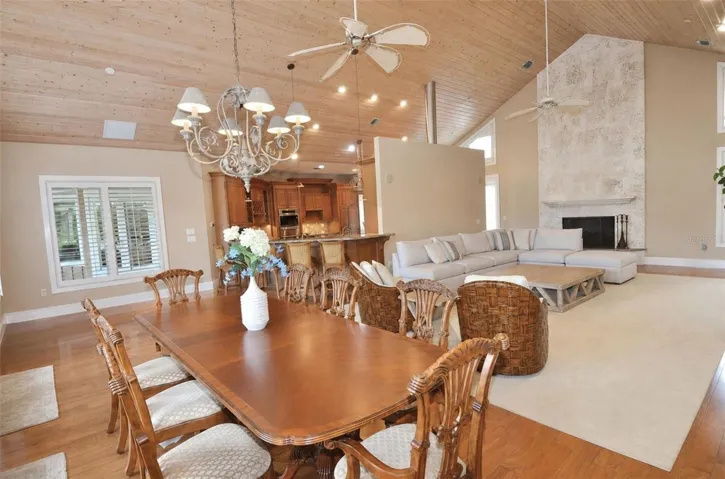 Dining Area & Family Room
