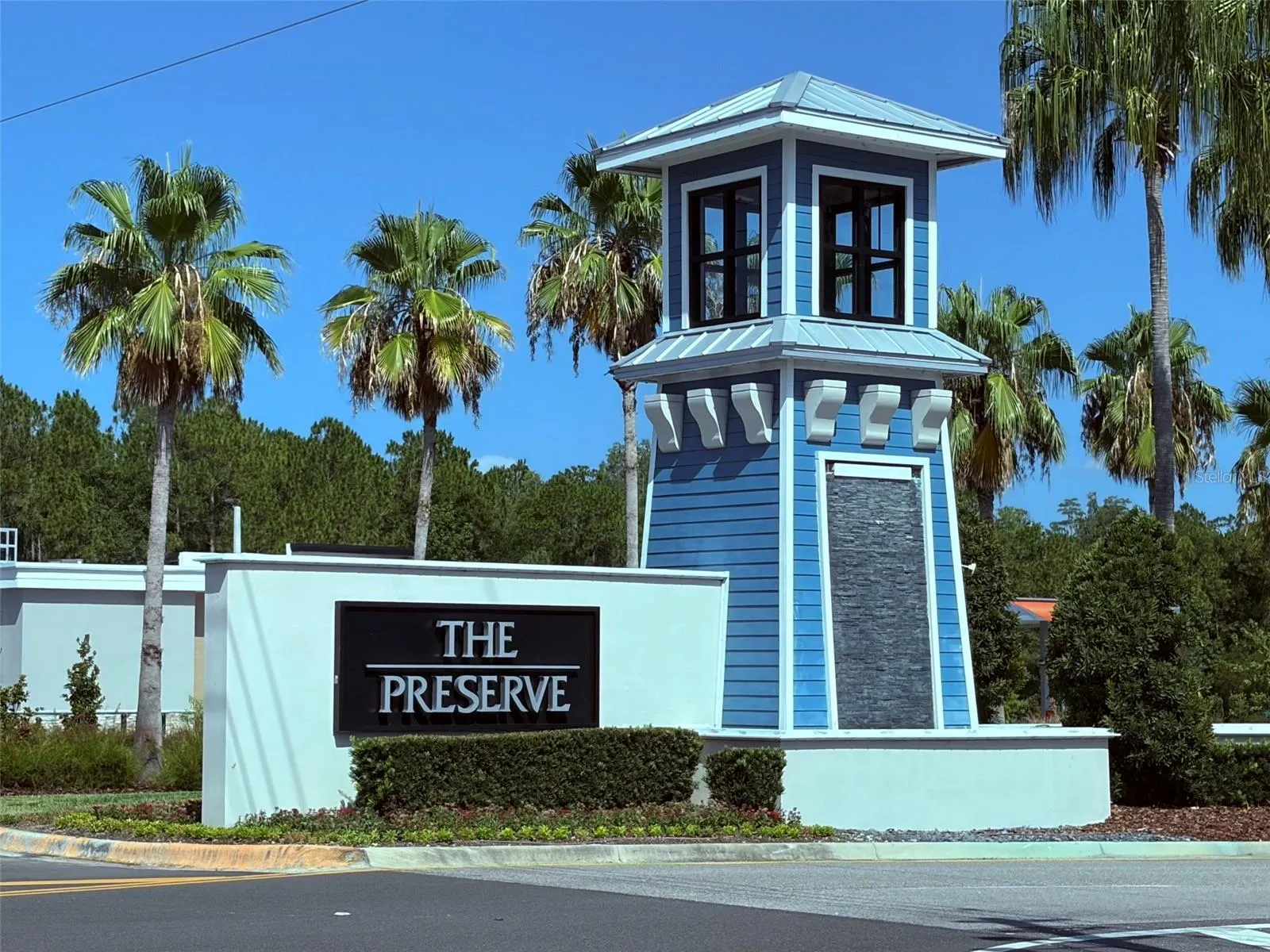 MAIN ENTRANCE TO THE SUBDIVISION