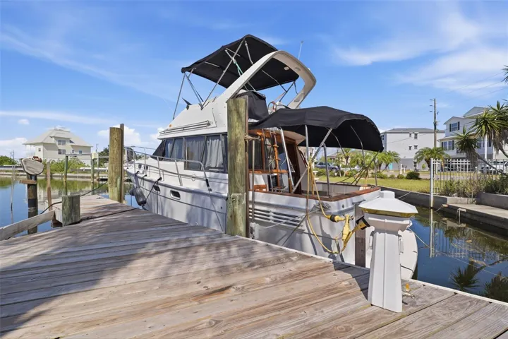Dock