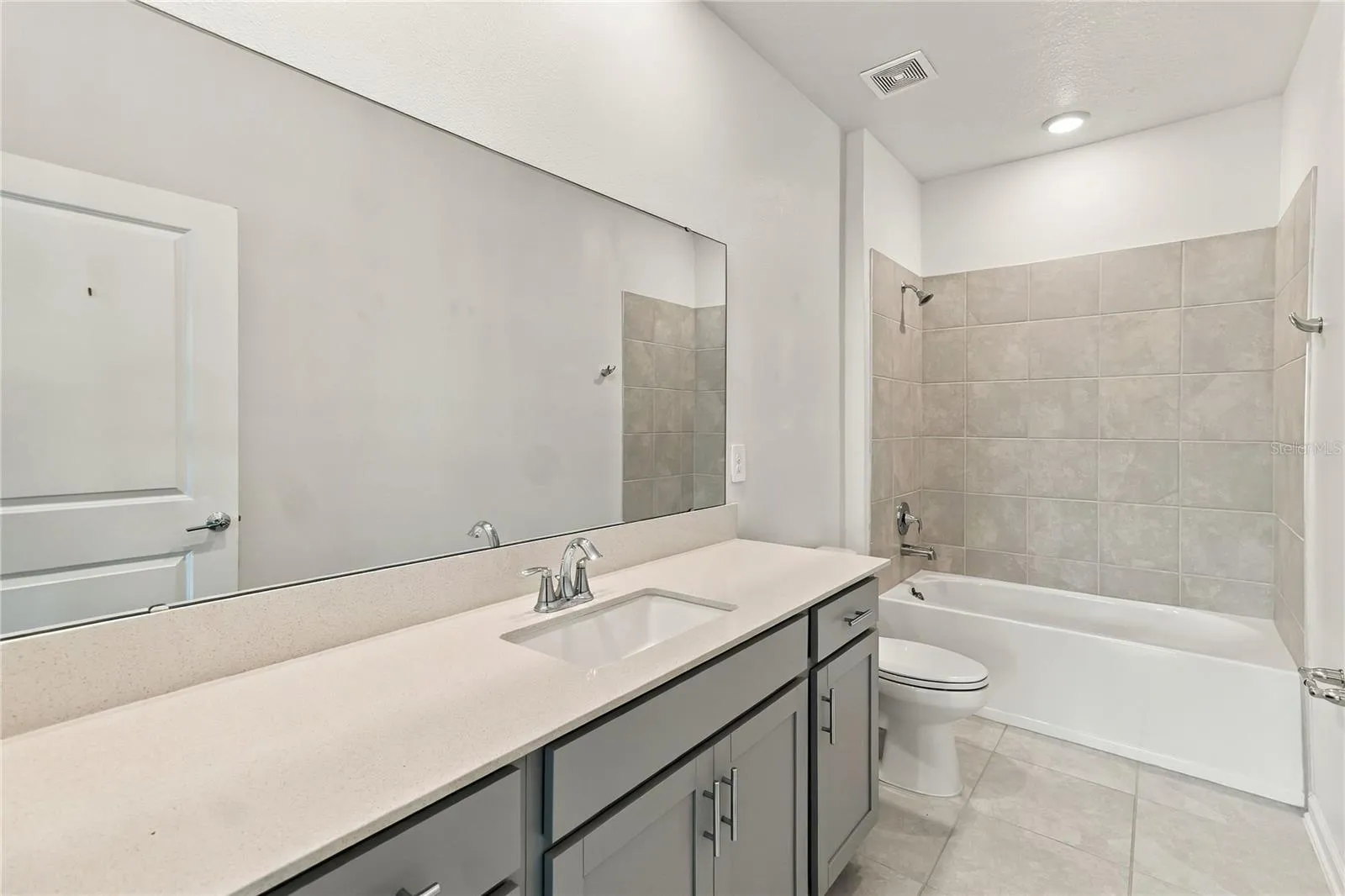 Upstair Bathroom