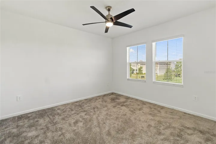 4 Upstair Bedroom wWalking Closetr