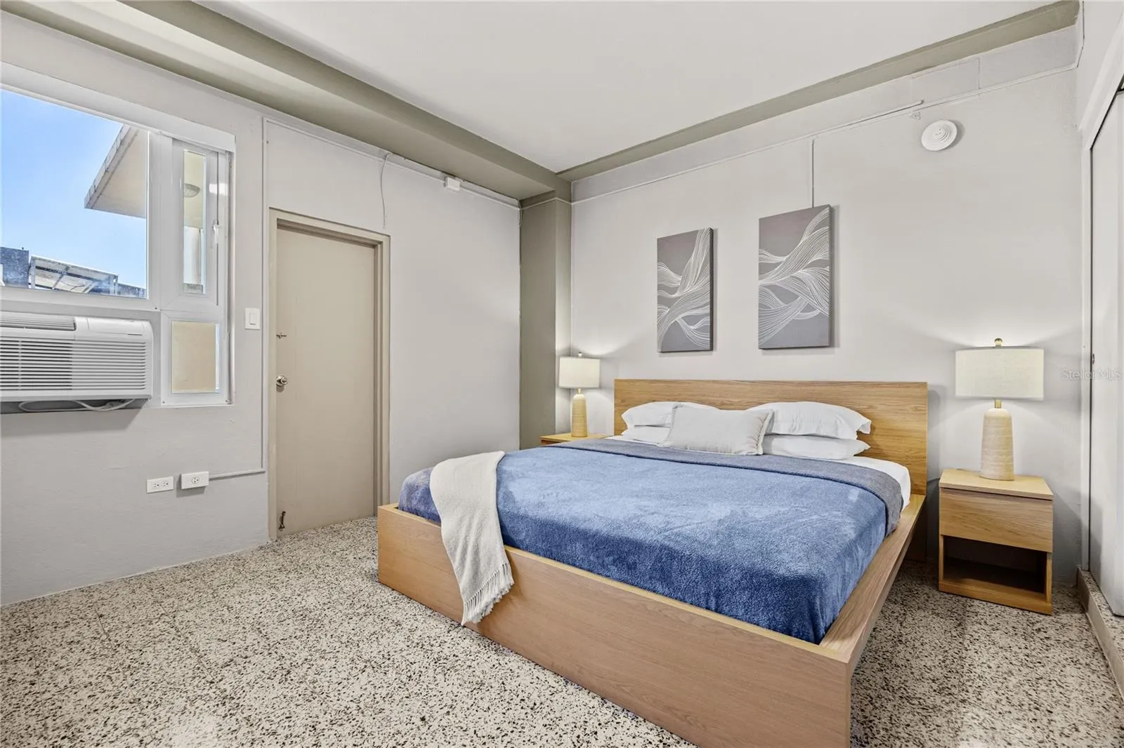 Miramar Olimpo Apt. 7 - Primary Bedroom