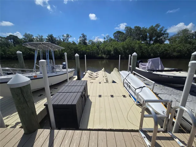 Boat slip #9 - 24'x10' Kayak/Jet Ski Floating EZ Dock Slip
