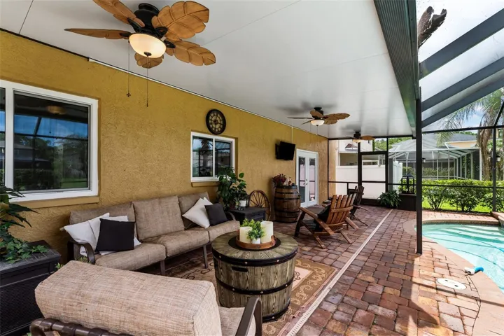 Alternate view outdoor area.
