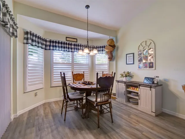 Eat-In-Kitchen Area