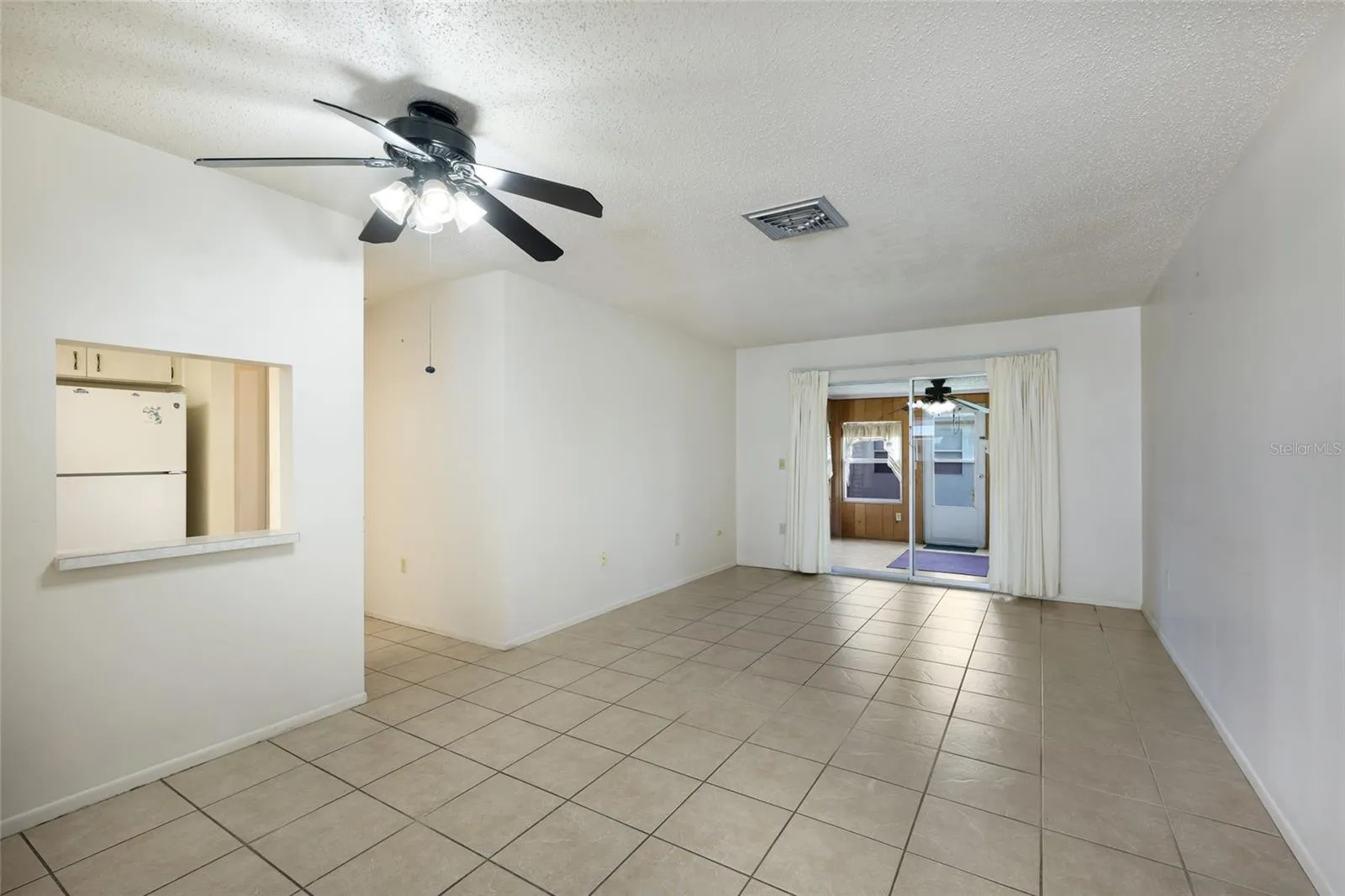 Dinning/Living Room
