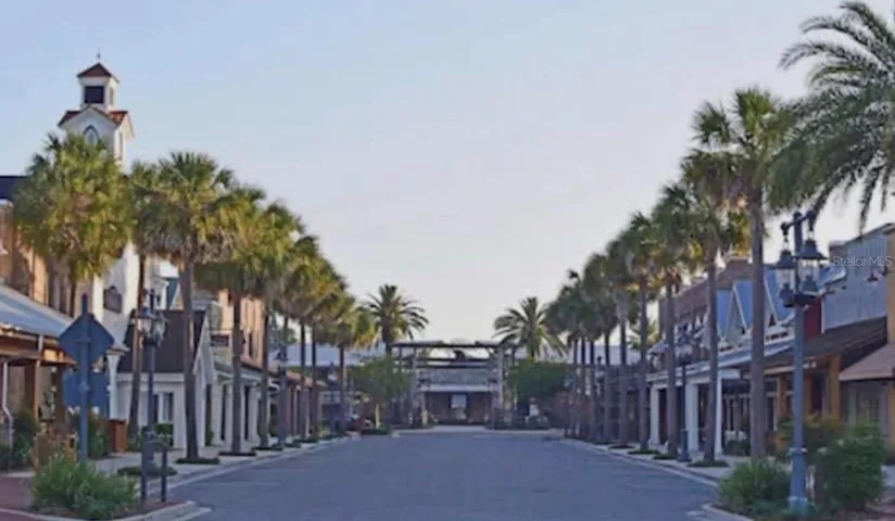 Shops & Dining at Brownwood