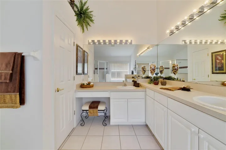 Master en-suite