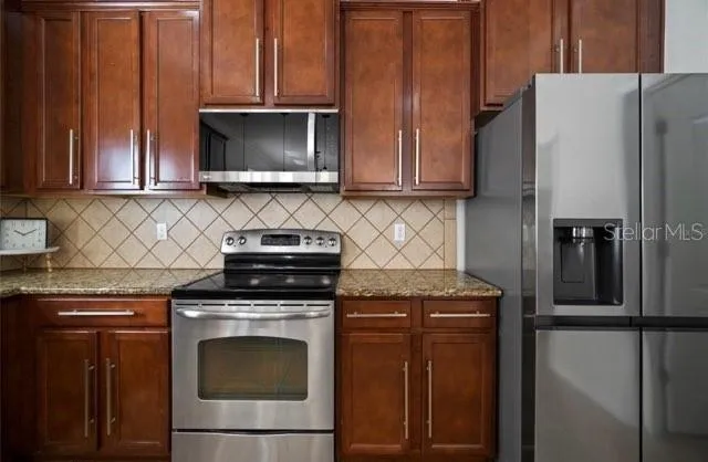 2623 Holly Bluff Ct, Plant City, Florida 33566 — photo 6