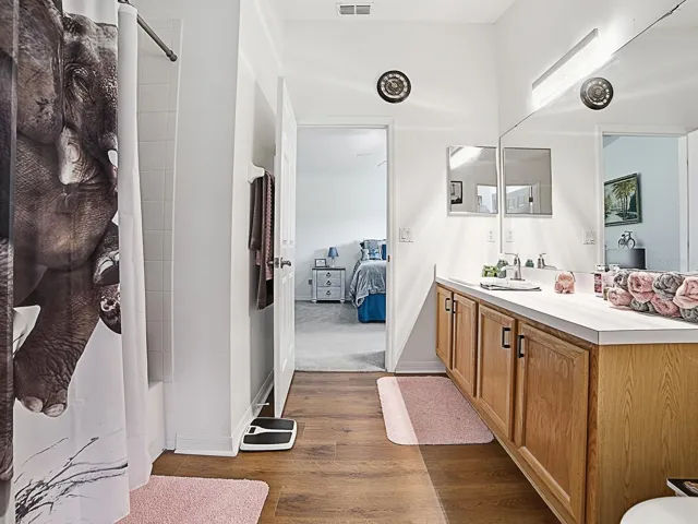 2nd Owners Suite with Full Bathroom