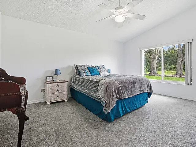 2nd Owners bedroom with full bathroom