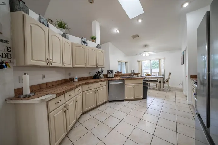 Kitchen 3