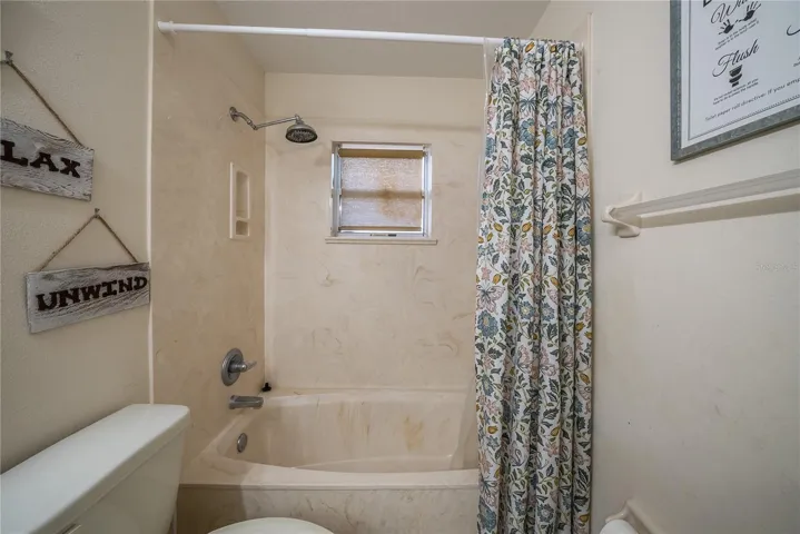 Bathroom 1 Shower/Tub
