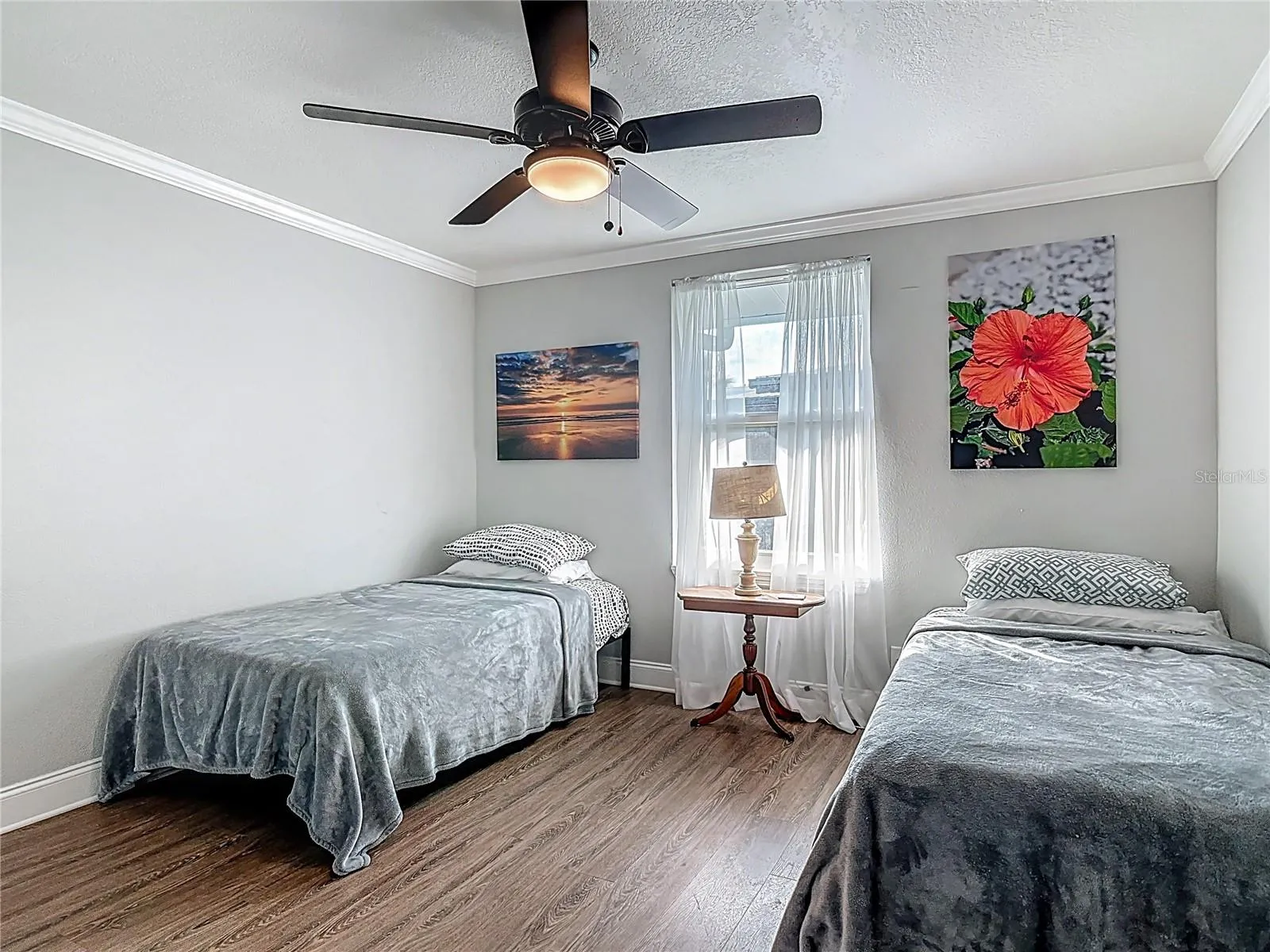 2nd bedroom
