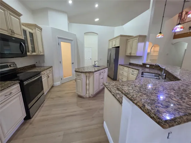 Kitchen II