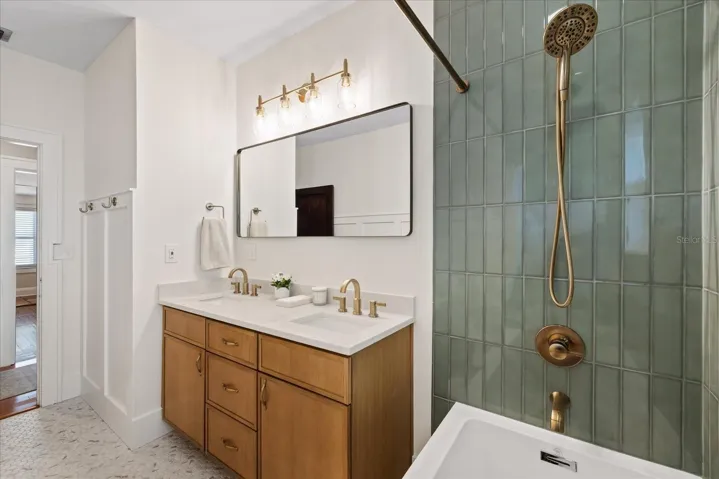 Guest Bath 1