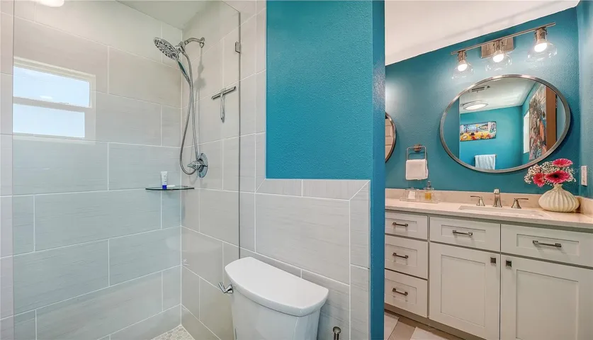 Upstairs bathroom.