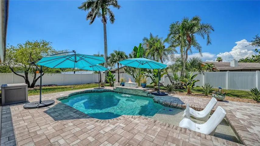 Beautiful pool area all re-done in the last year.