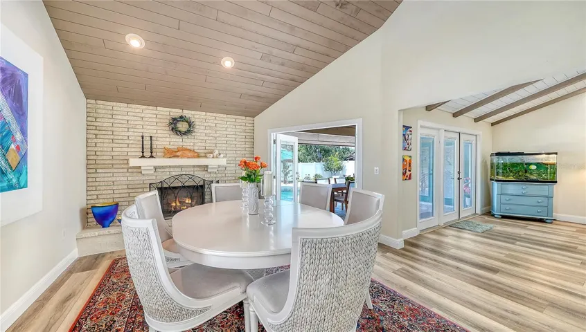 French doors from dining room to the lanai.