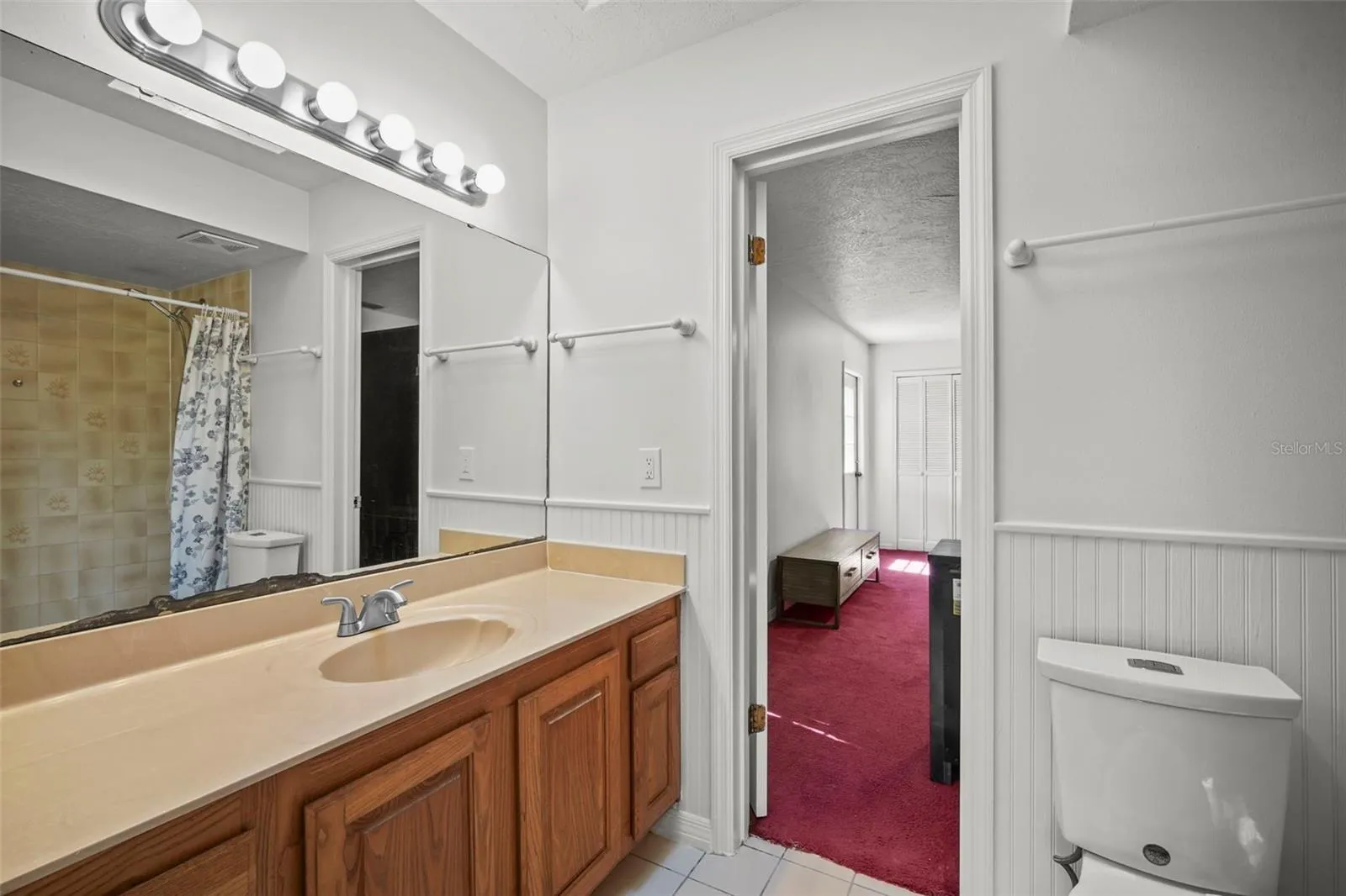 Jack n Jill- 3rd Full Bathroom