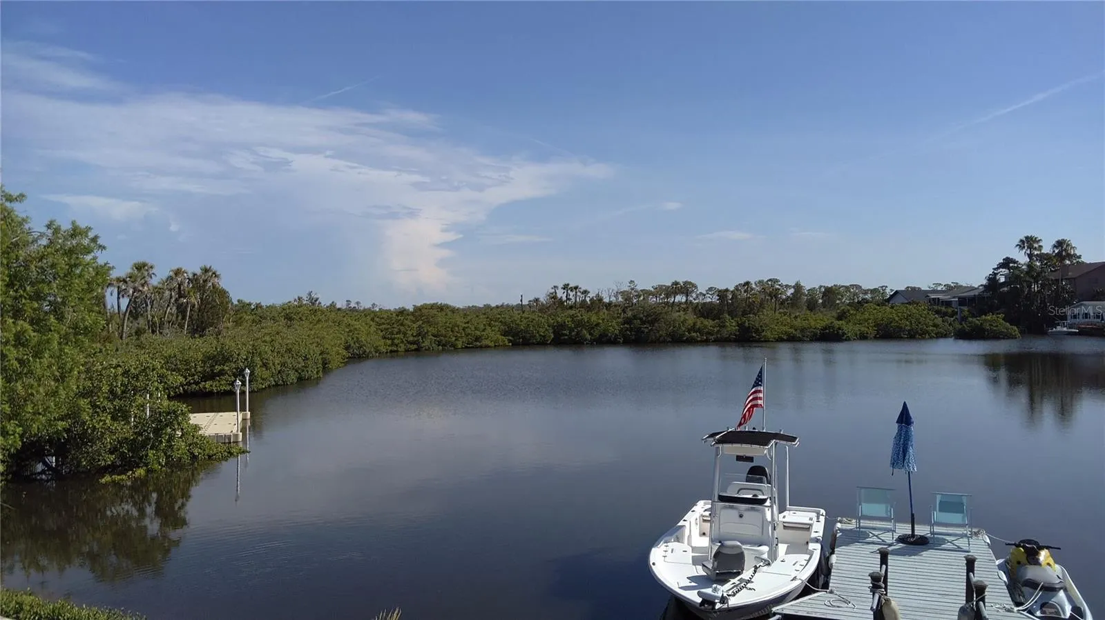 boat/dock/lagoon