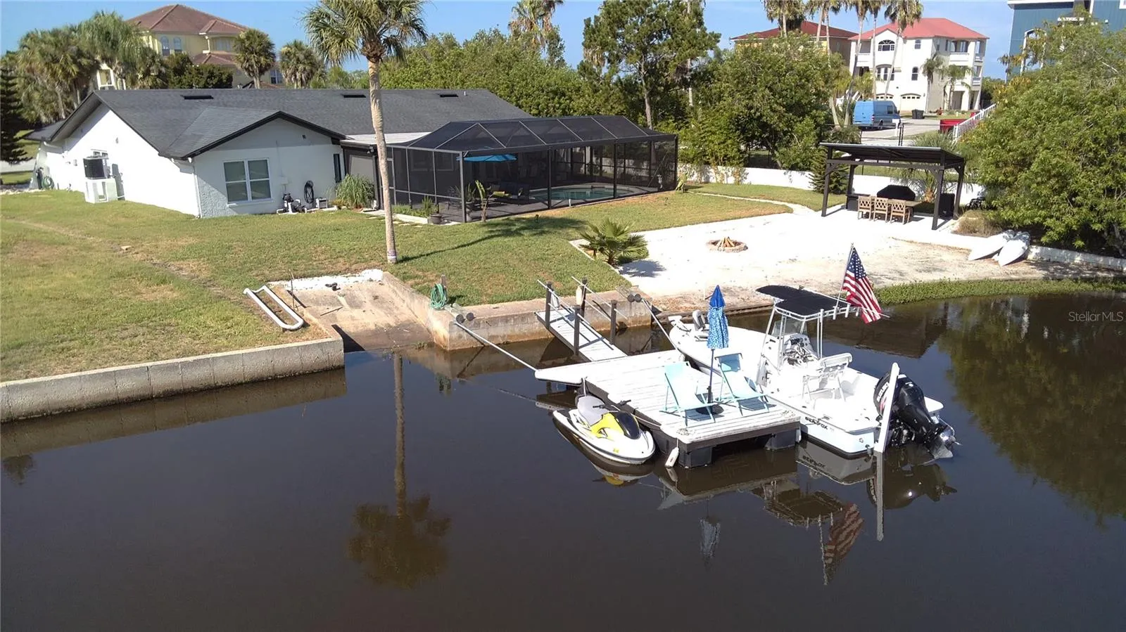 Rear Aerial Beach/Dock/Ramp