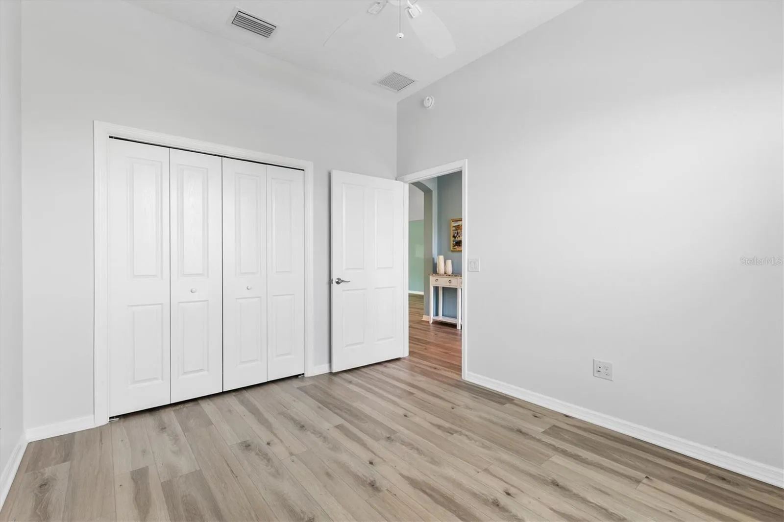 Guest bedroom upfront