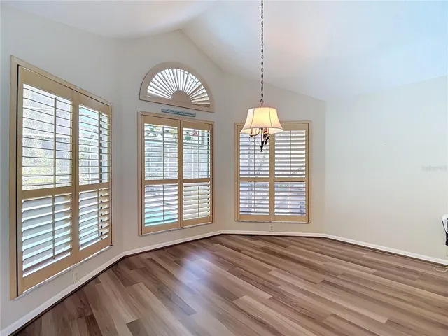 Kitchen nook area
