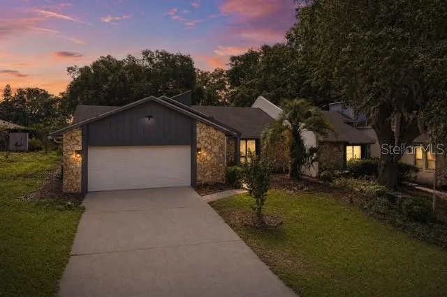 Welcome home to 1033 Old South Ln!