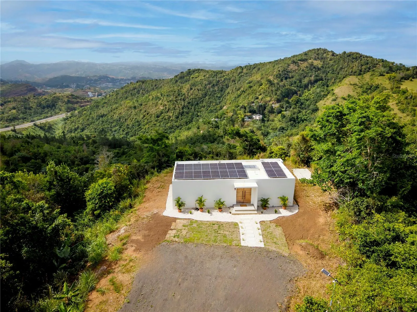 Cayey Bo. Sumido Propiedad Off-Grid 4 Cuerdas