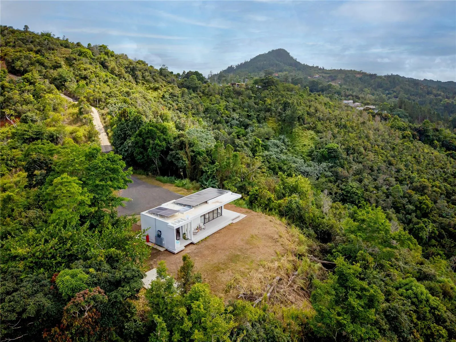 Cayey Bo. Sumido Propiedad Off-Grid 4 Cuerdas