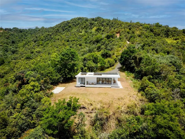 Cayey Bo. Sumido Propiedad Off-Grid 4 Cuerdas
