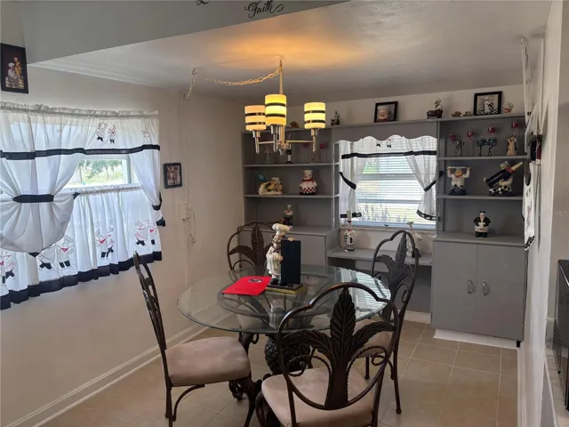 DINING RM