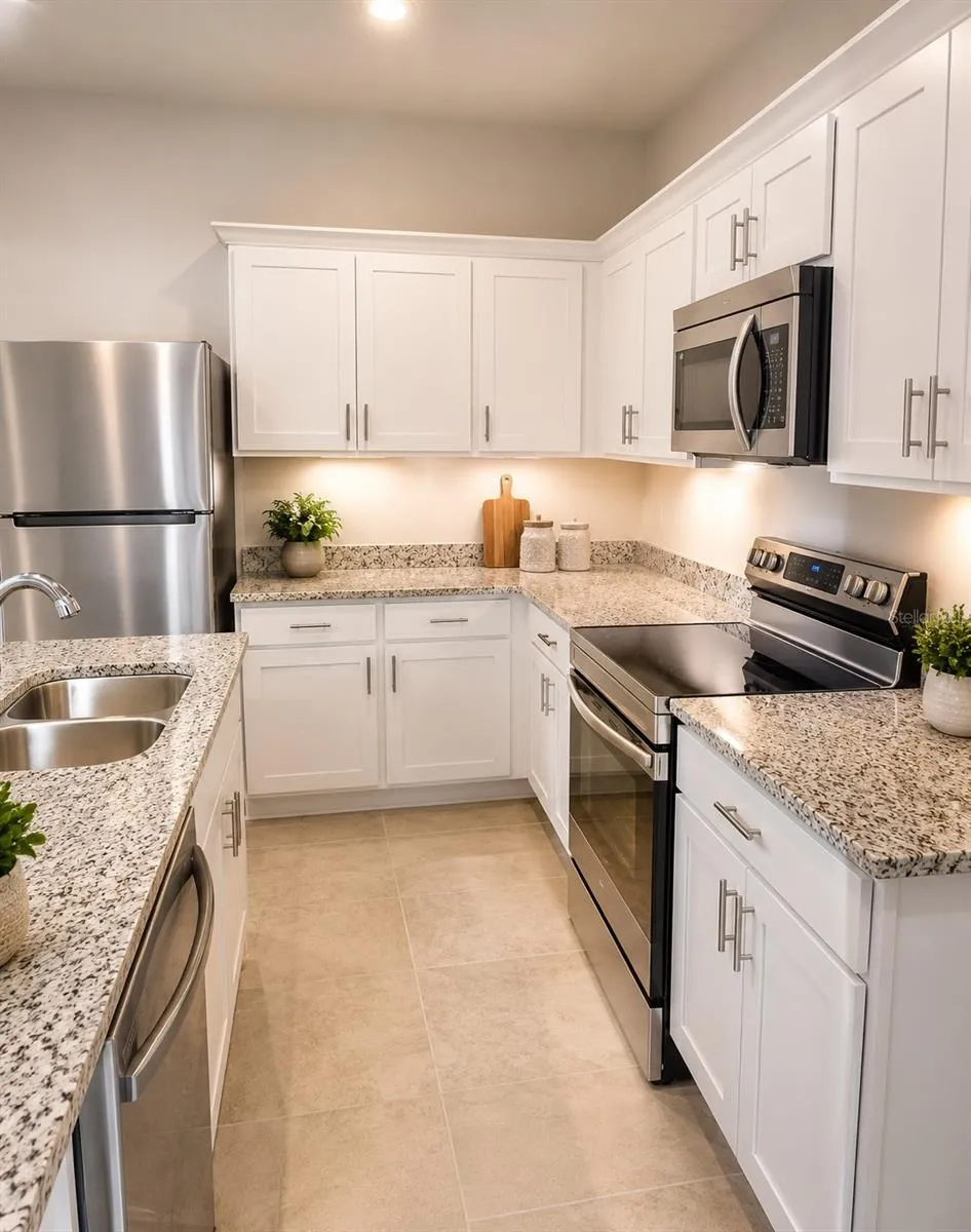 Kitchen island / stainless appliances