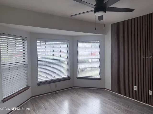 Bay Windows Bedroom #2