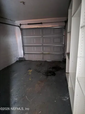 1 car garage