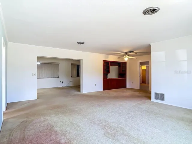 A View towards Florida Room and Dining Room.