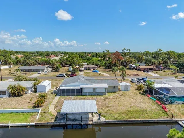 Aerial from Canal.